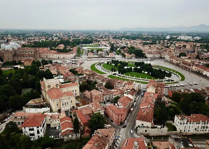 Deluxe Padova Apartment